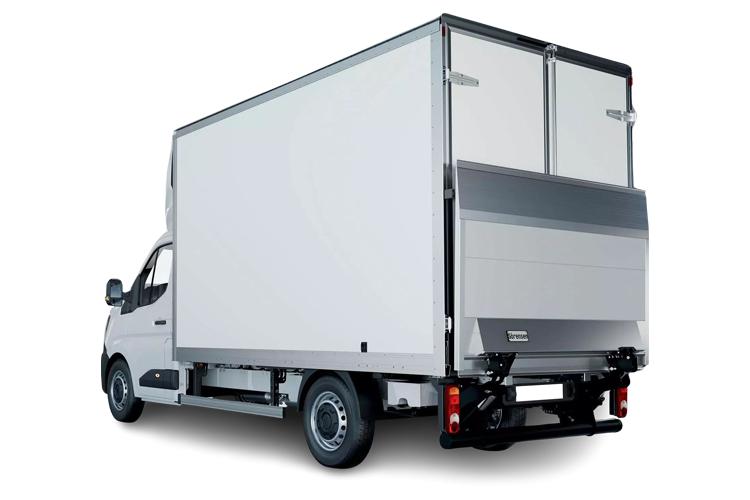Renault Master Conversion Luton Van Luton Box LL35 dCi 150 Advance Tail Lift exterior rear view