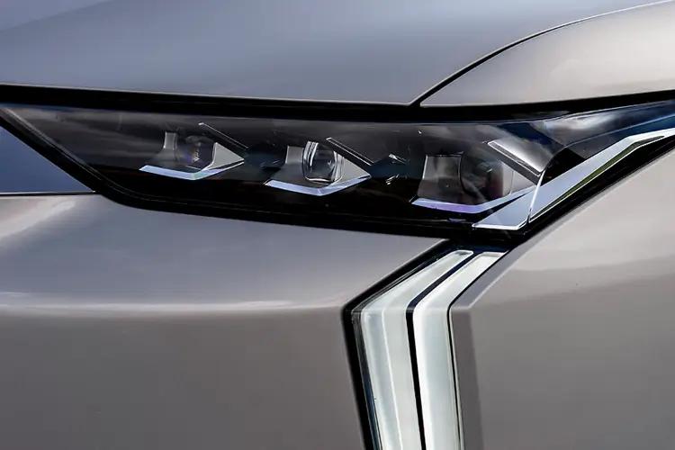 DS Automobiles 4 Hatchback 1.2 Mhev 136 Pallas e-DSC close up