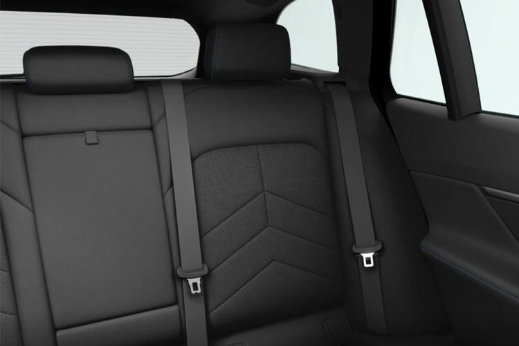 BMW 5 Series G61 Estate 520i 2.0 Mht M Sport Tech Plus Auto close up