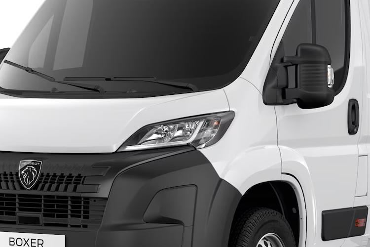 Peugeot Boxer Large Van - High e-BOXER Glazed 440 L4 Electric 22kW 110 Profession close up
