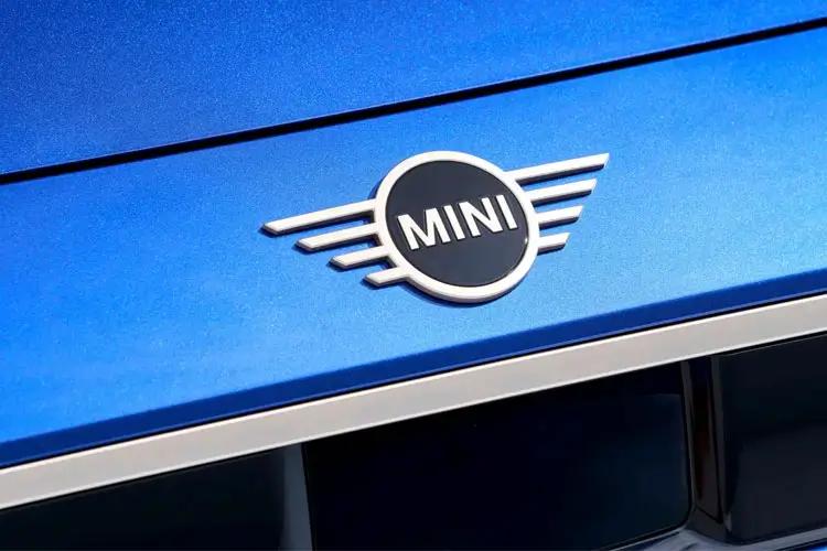 MINI Cooper J01 Electric Hatchback 190kW John Works 54kWh Auto close up