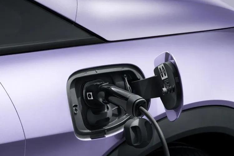 Byd Dolphin Hatchback 150kW Comfort 60.4kWh Auto close up