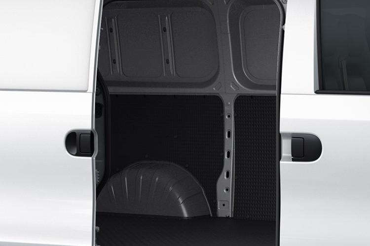 Maxus eDELIVER 5 Medium Van - Standard Panel L2H1 120kW 64kWh close up