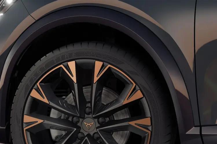 Cupra Formentor Medium Crossover/SUV 1.5eHBD 204 V2 18IN Alloy Leather DSG close up