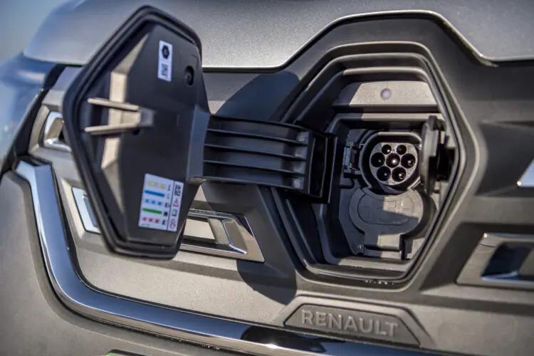 Renault Kangoo E-Tech Small Van Panel LL21 90kW Extra RC close up