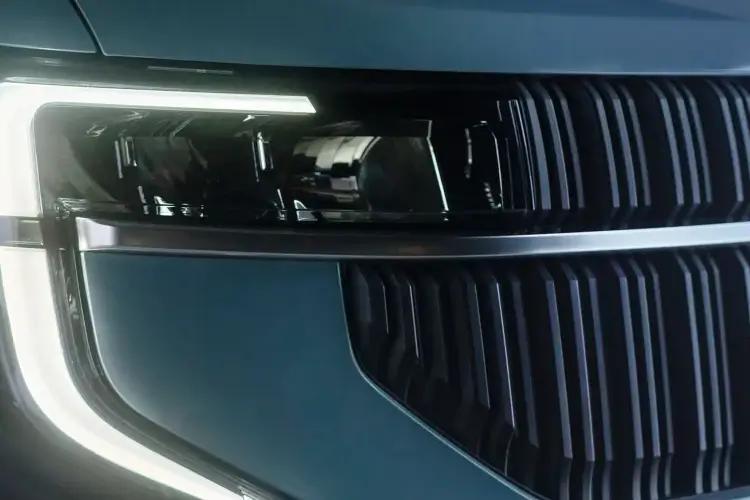 Renault Master Conversion Tipper Alu ML35 dCi 150 Advance close up