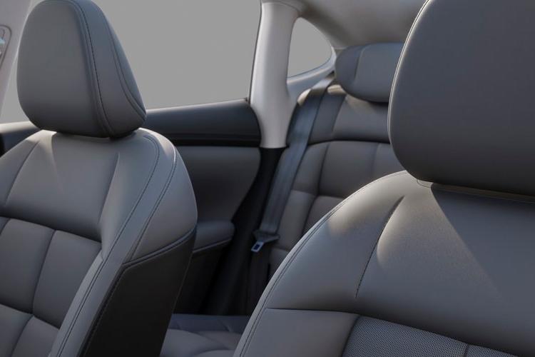 MG Motor UK IM6 Medium Crossover/SUV 100kWh Performance EV Auto AWD close up