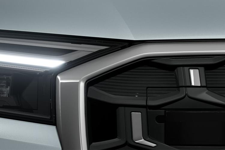 Audi Q7 Large SUV TFSIe 394 Quattro S Line Tech Pro Tiptronic close up