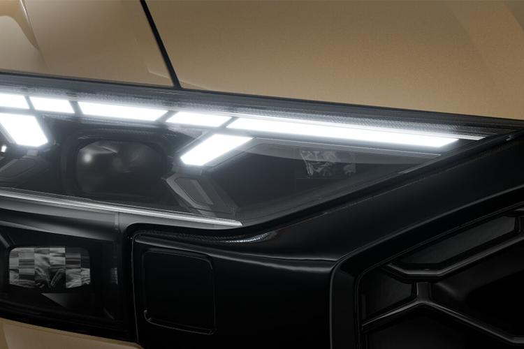 Audi RS Q8 Large SUV TFSI 640 Performance Carbon Vorsprung Quattro Tipt close up