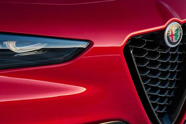 Alfa Romeo Stelvio Medium Crossover/SUV 2.0 T 280hp Sprint Auto AWD close up