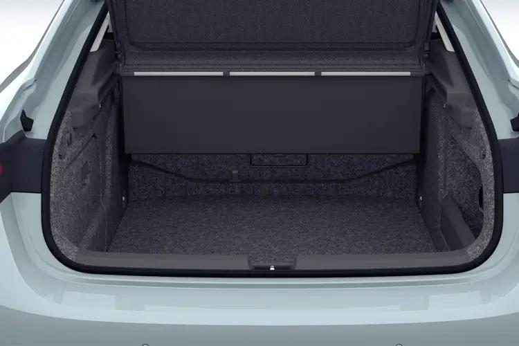 Skoda Superb Hatchback 2.0 TSI 204ps Laurin+Klement DSG close up