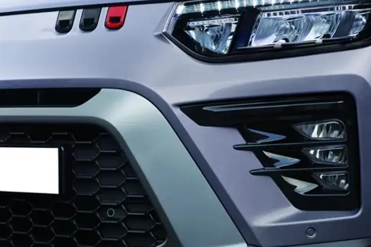 Kgm Tivoli Hatchback 1.5 K40 close up