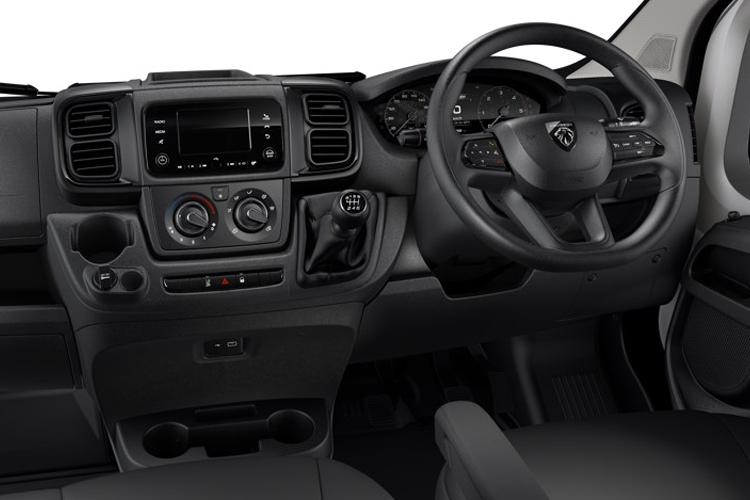 Peugeot Boxer Chassis Cab Crew Cab Pickup 435 Heavy L3H1 Crewcab 2.2 BlueHDi Professional interior view