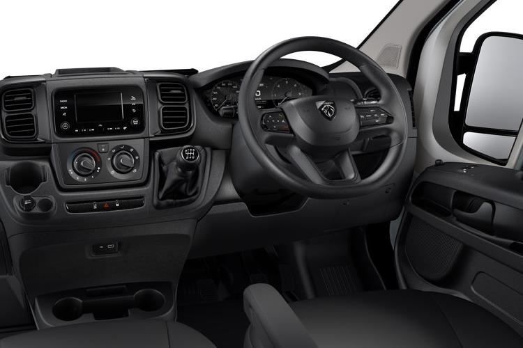 Peugeot Boxer Conversions Dropside e-BOXER 440 L3 Dropside 205 110kWh 22kW Profession interior view