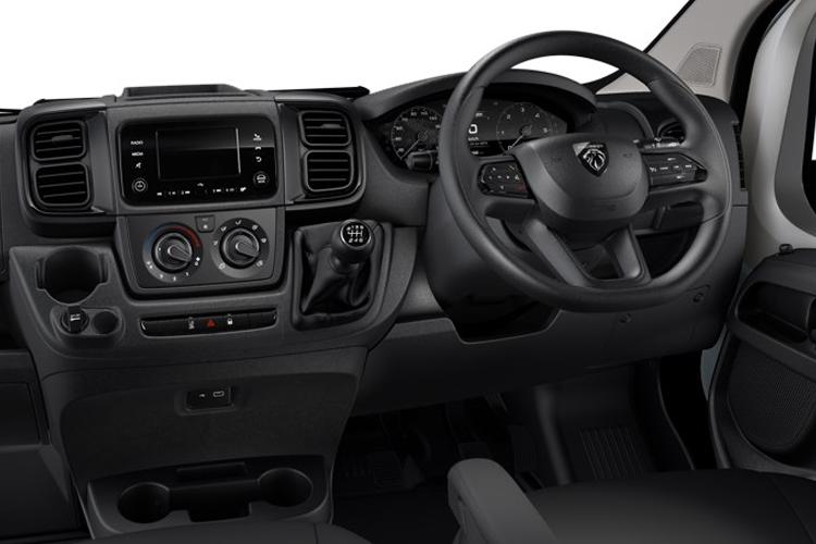 Peugeot Boxer Chassis Cab Platform Cab 435 Heavy L3H1 Platform 2.2 BlueHDi Professional interior view