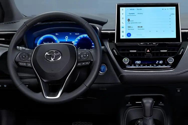 Toyota Corolla Medium Crossover/SUV Sport 1.8 Hybrid 140 Design CVT interior view