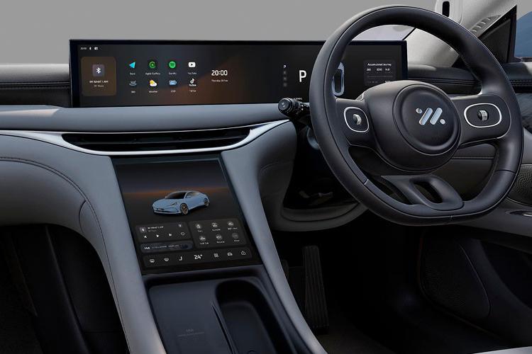 MG Motor UK IM5 Hatchback 100kWh Long Range EV Auto interior view