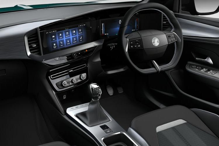 Vauxhall Mokka Hatchback 1.2T 136ps Griffin interior view