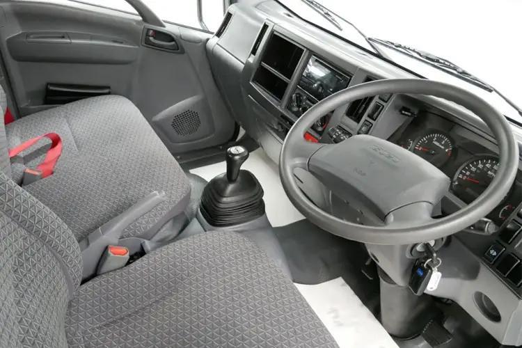 Isuzu truck N35 Chassis Cab Chassis Cab N35.150T 3.0 150PS Grafter SWB interior view