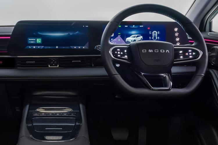 Omoda O5 Electric Estate 155kW Knight 61kWh Auto interior view