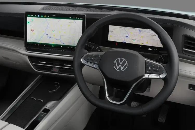 Volkswagen Passat Estate NF 1.5 eTSI Mhev 150 Life DSG interior view