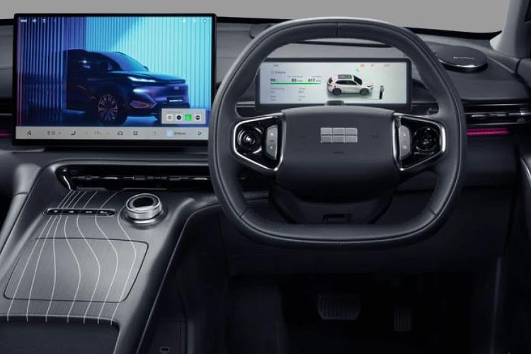 Geely Starray EM-i Medium Crossover/SUV 1.5 Plug-In Hybrid 262 Ultra Auto interior view