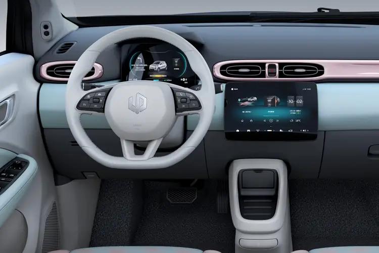 Leapmotor T03 Hatchback 70kW 37kWh Auto interior view